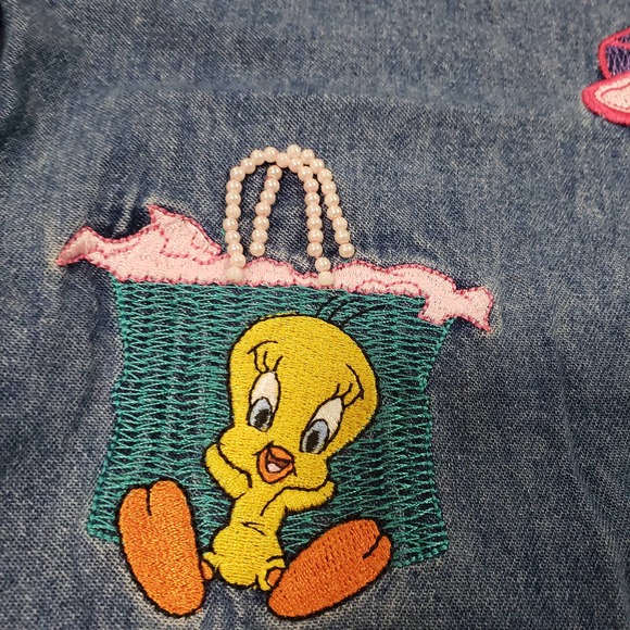 Warner Brothers Studio Denim Tweety Embroidered Button Down Large Shirt - Picture 4 of 9
